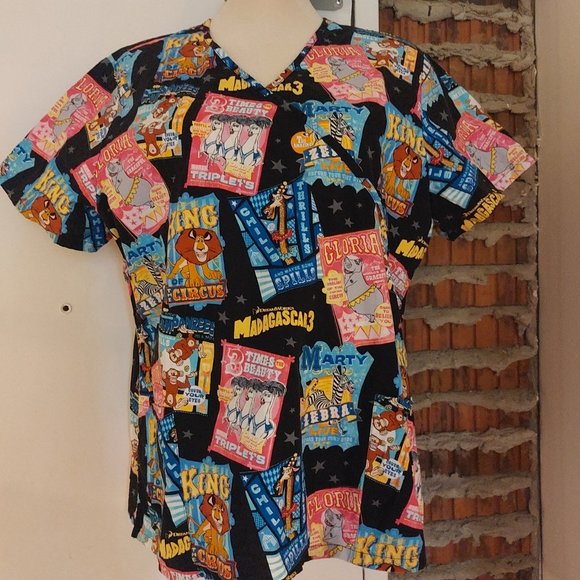 Madagascar 3 Scrub Scrubs Top Nurse PSW Caregiver Size XL DreamWorks - Picture 1 of 5